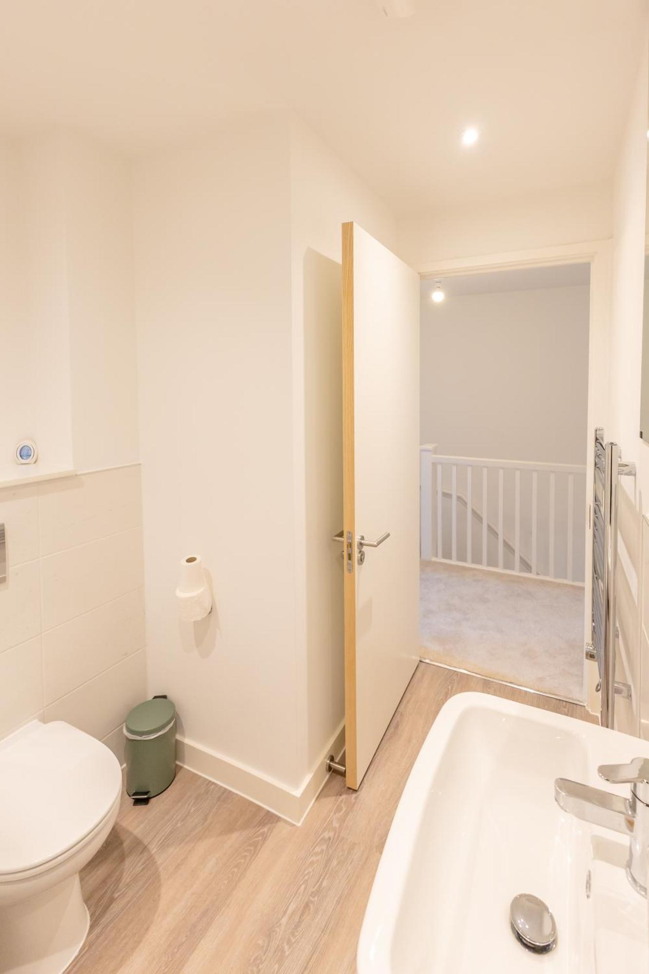 Stunning Modern 3 Bedroom Townhouse - Perfect Getaway Manchester Eksteriør billede