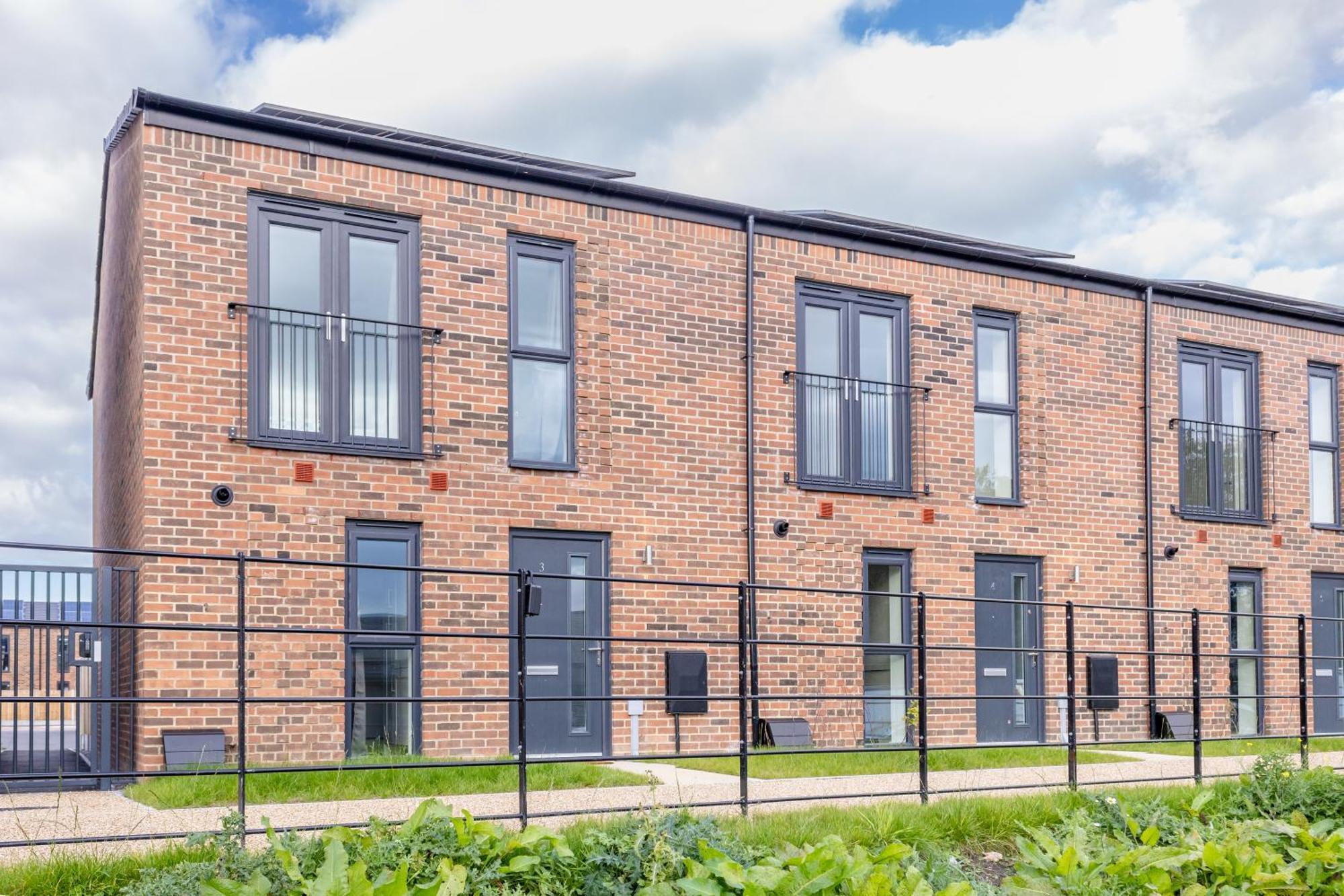Stunning Modern 3 Bedroom Townhouse - Perfect Getaway Manchester Eksteriør billede