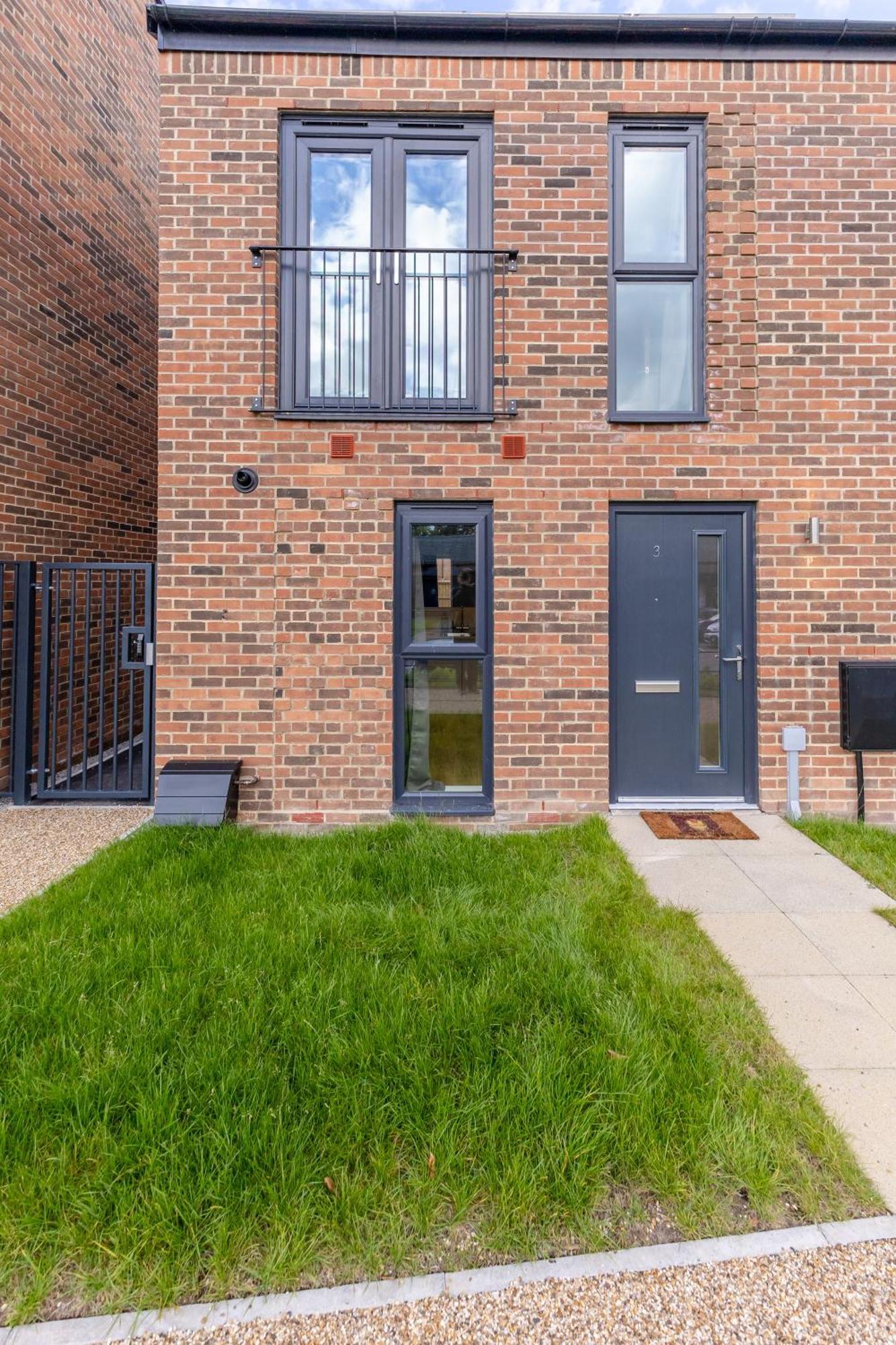 Stunning Modern 3 Bedroom Townhouse - Perfect Getaway Manchester Eksteriør billede